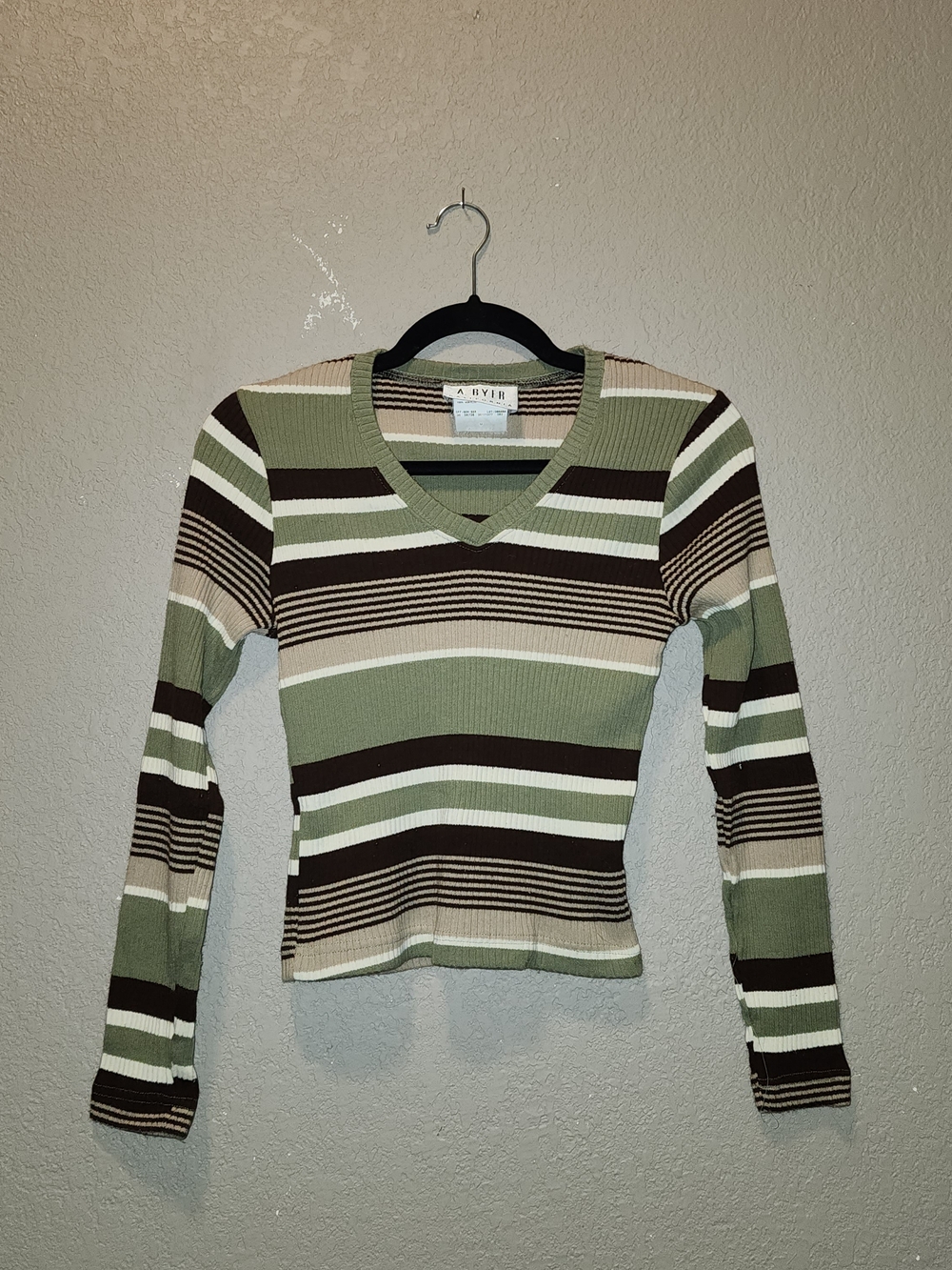 A. Byer Olive, Brown & Cream Striped Ribbed V-Neck Long Sleeve Top | Medium